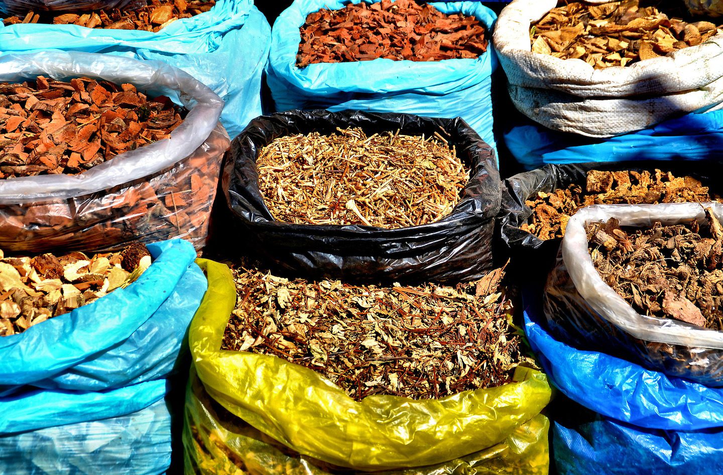 attraction-Shopping in Kampong Cham market 3.jpg